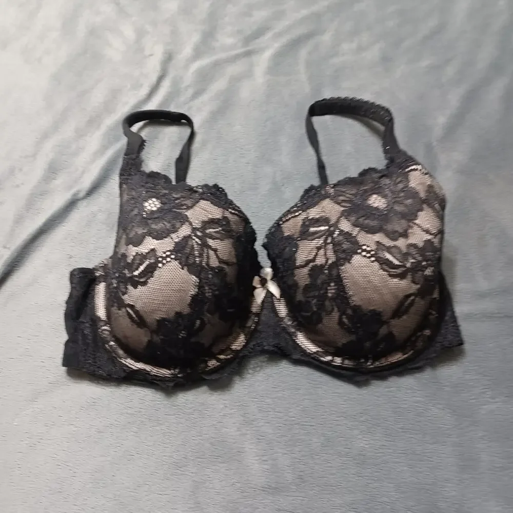Victoria's Secret 34DDD Lace Black Nude Underwear‎ Bra